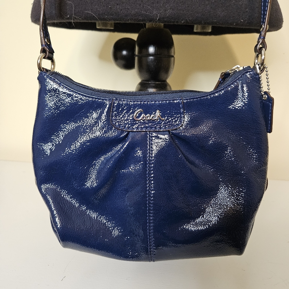 Coach Crossbody  Bag Navy Blue Patent Leather Like New